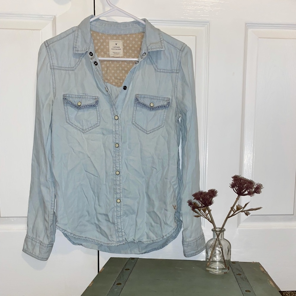 American Eagle, XS denim shirt.